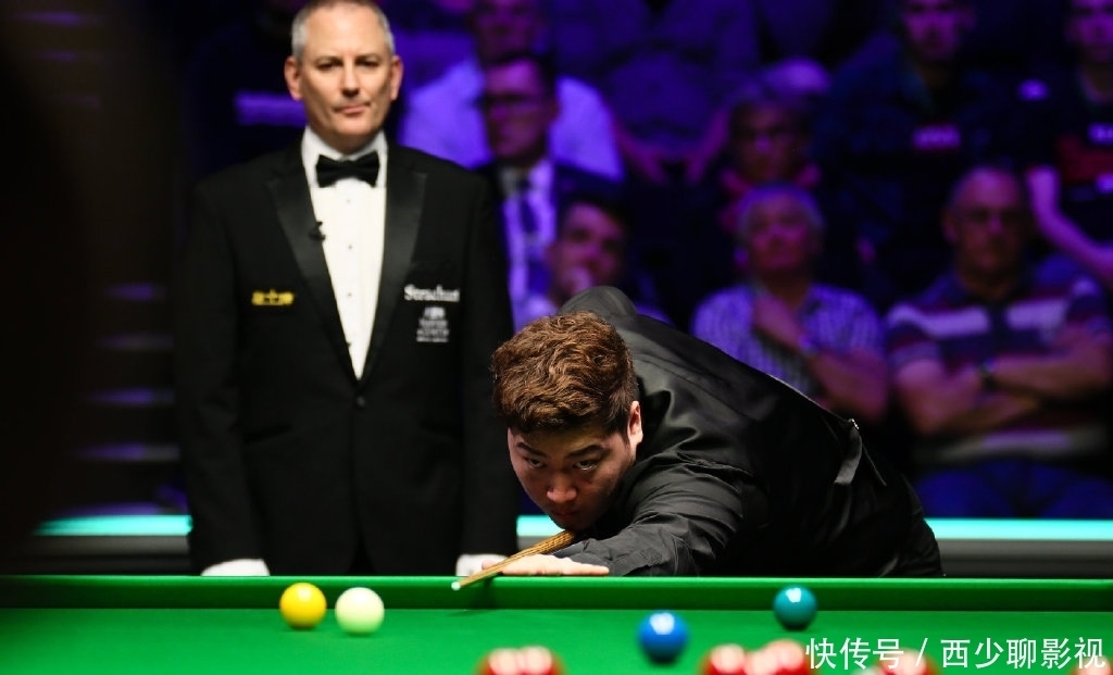 对于参加季 对于参加季