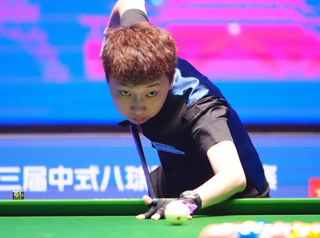 大的场地上 大的场地上