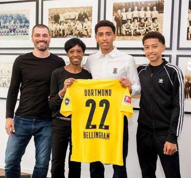 球迷都在期 球迷都在期