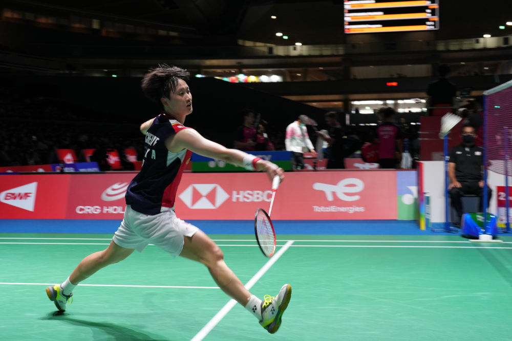 他通过长期 他通过长期